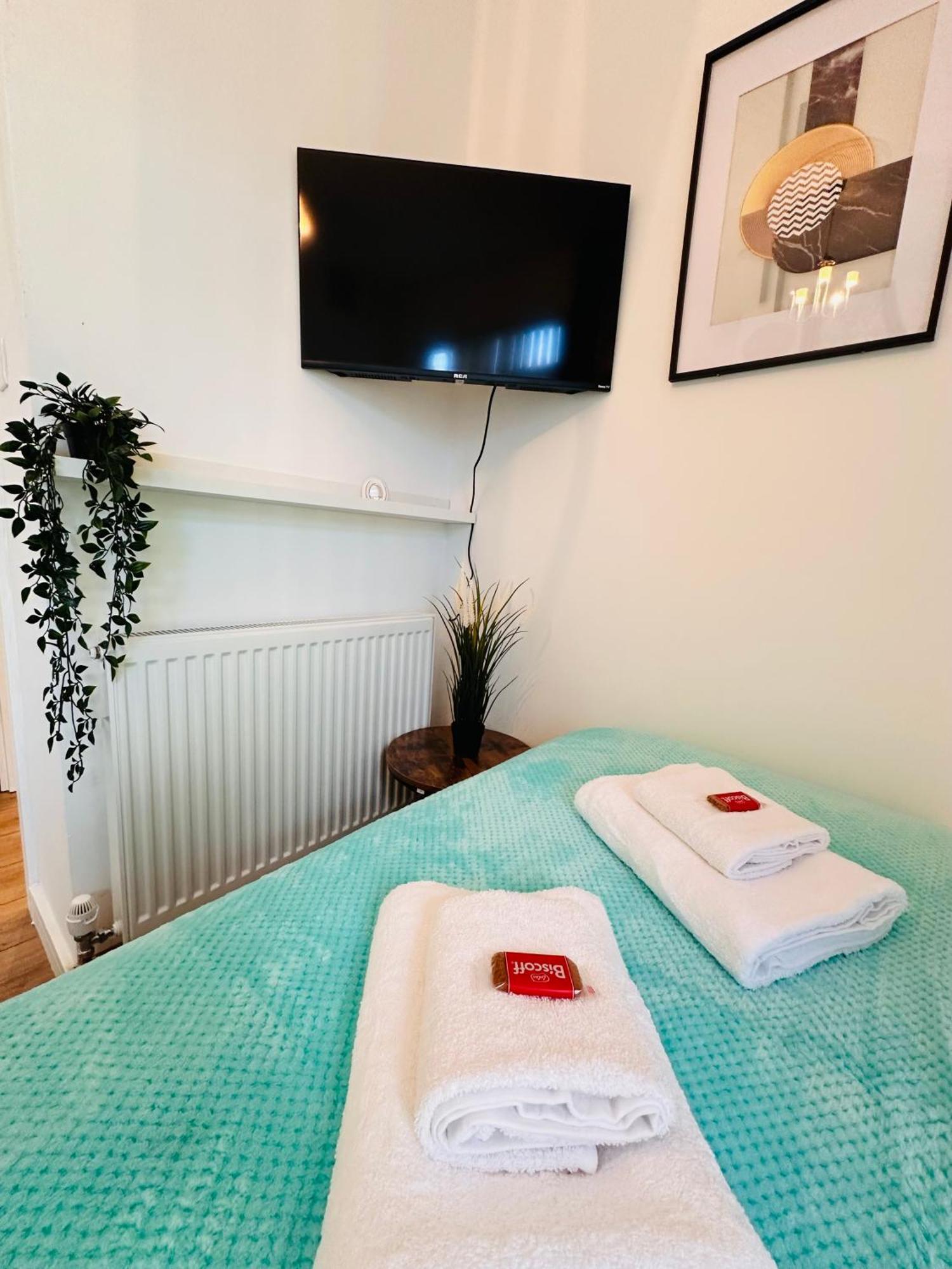 R2 - Elegant Private Room Opposite Queen Elizabeth Hospital - Harborne Birmingham Exteriér fotografie