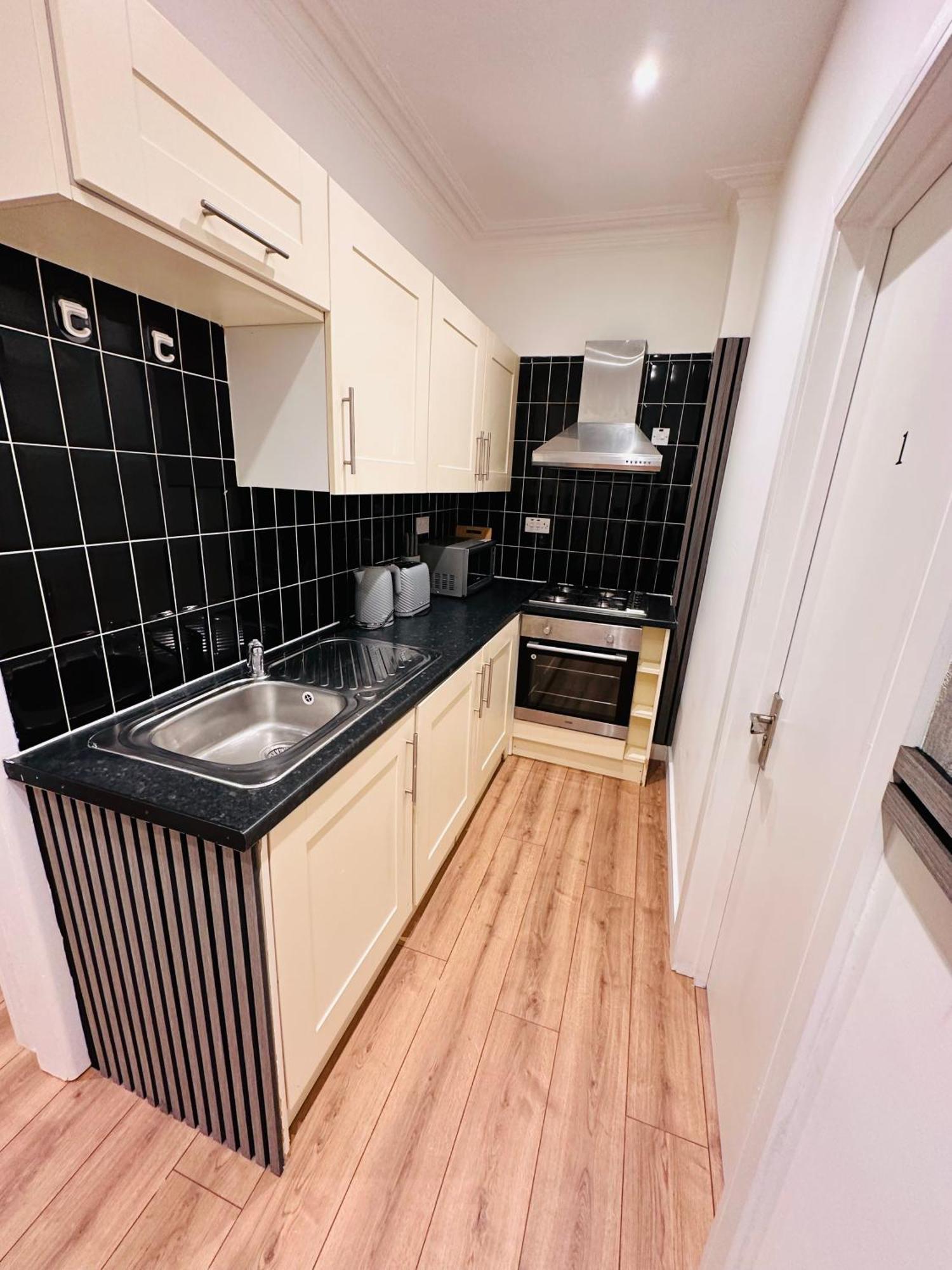 R2 - Elegant Private Room Opposite Queen Elizabeth Hospital - Harborne Birmingham Exteriér fotografie
