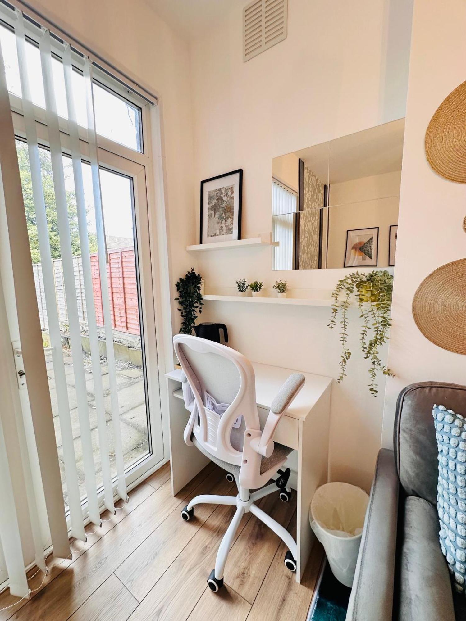 R2 - Elegant Private Room Opposite Queen Elizabeth Hospital - Harborne Birmingham Exteriér fotografie
